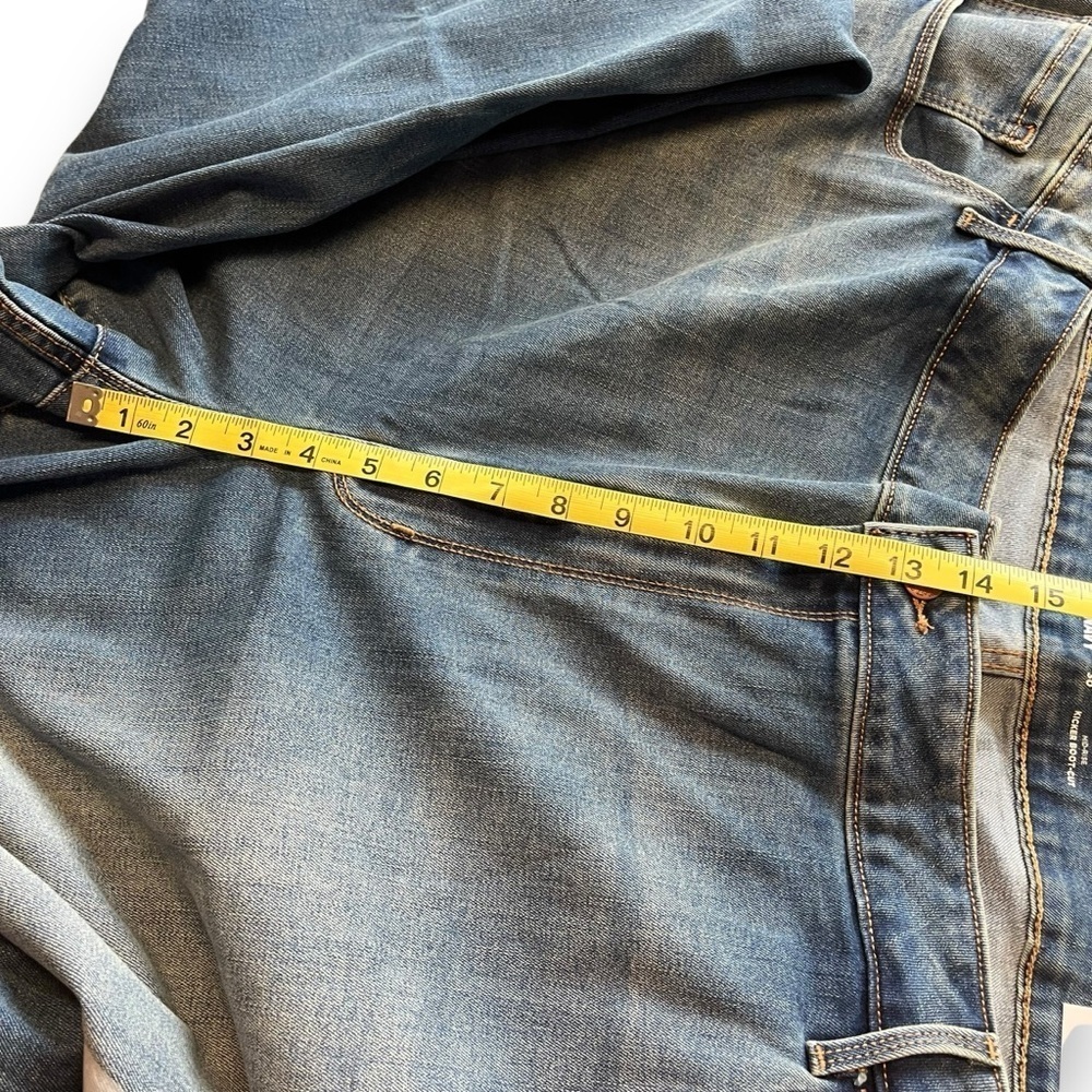 Old Navy Kicker Bootcut Jeans 30 Plus Size New Blue Jeans Boot Cut - Picture 7 of 10